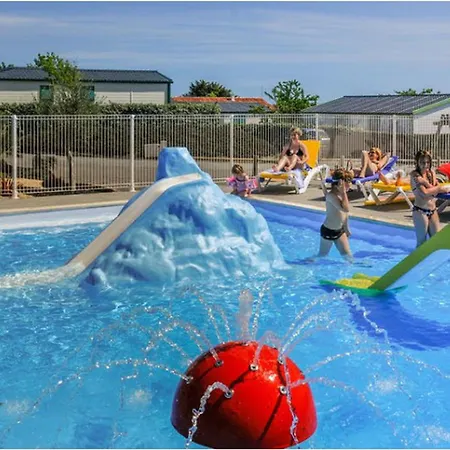 Mobil Accepte Animaux - 6 Pers. - Api-1-52-2481 Campingplatz