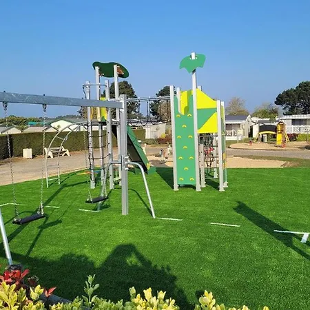 Campingplatz Mobil Accepte Animaux - 6 Pers. - Api-1-52-2481 Brem Sur Mer